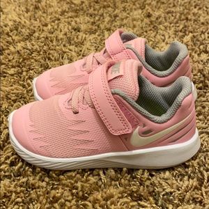 New Toddler Nike pink sneakers size 7